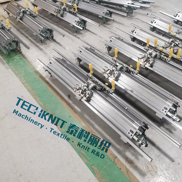 Serie de máquinas de tejer planas accionadas manualmente a mano